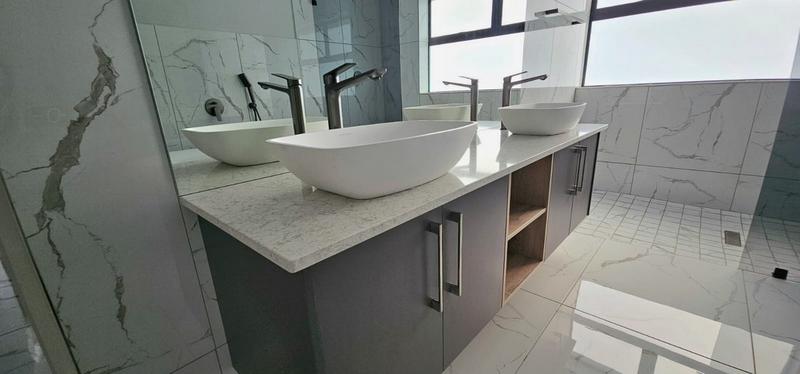 To Let 3 Bedroom Property for Rent in Hartenbos Heuwels Western Cape